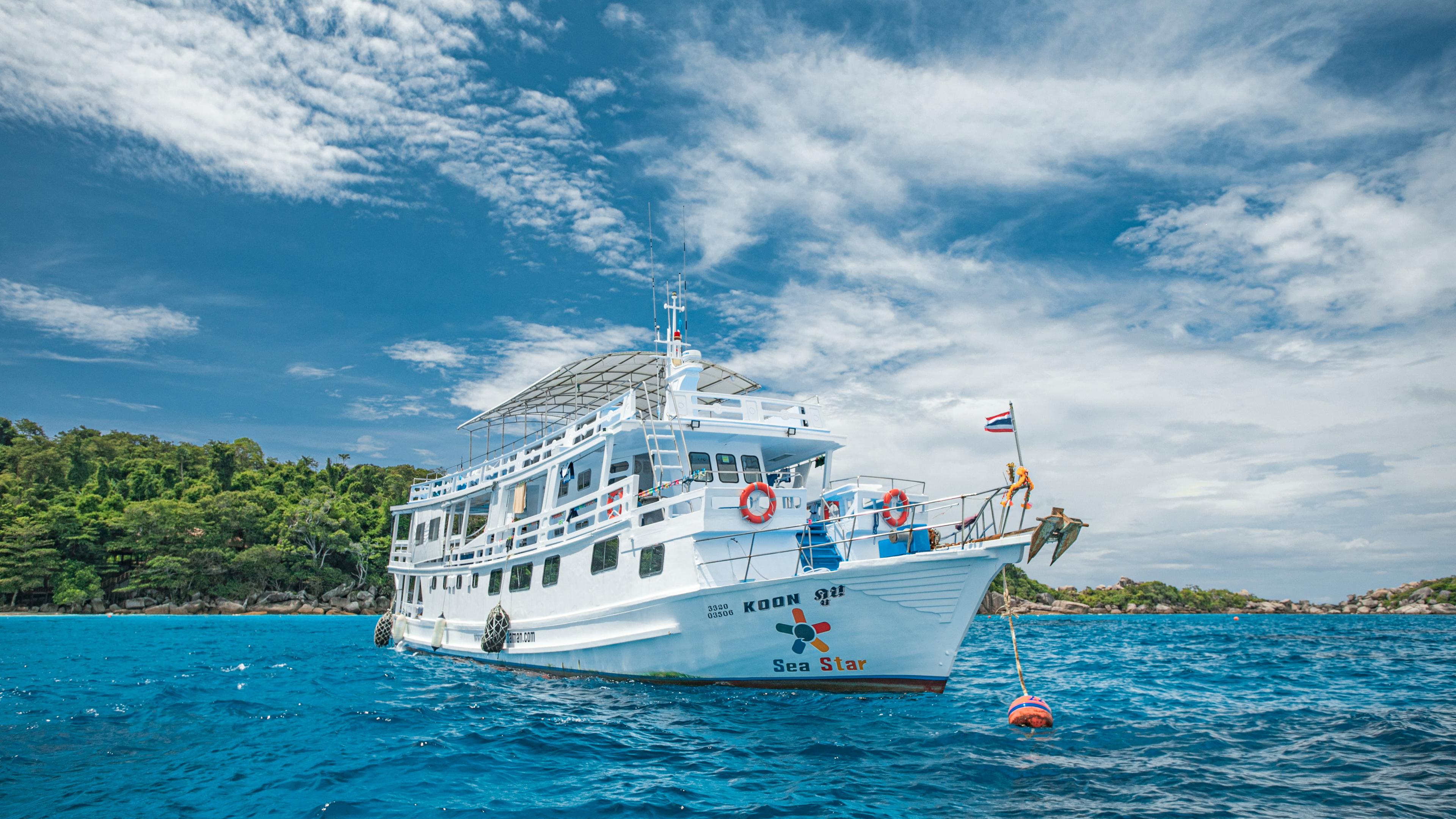 Similan 2D1N Liveaboard — Diving (4 dives incl. night dive)